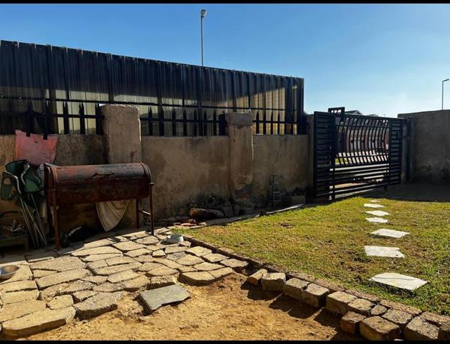 2 BEDROOM HOUSE FOR SALE IN WINDMILL PARK